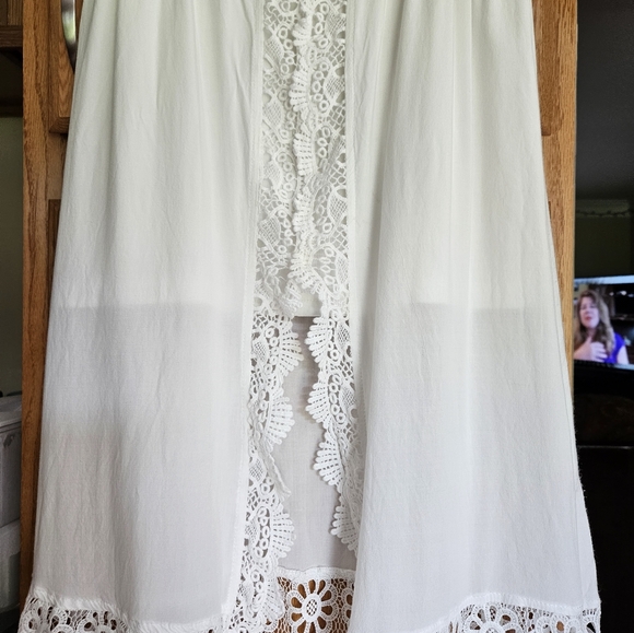 Solitaire Swim Maxi Front Split Floral Lace Skirt Size S - Picture 5 of 8